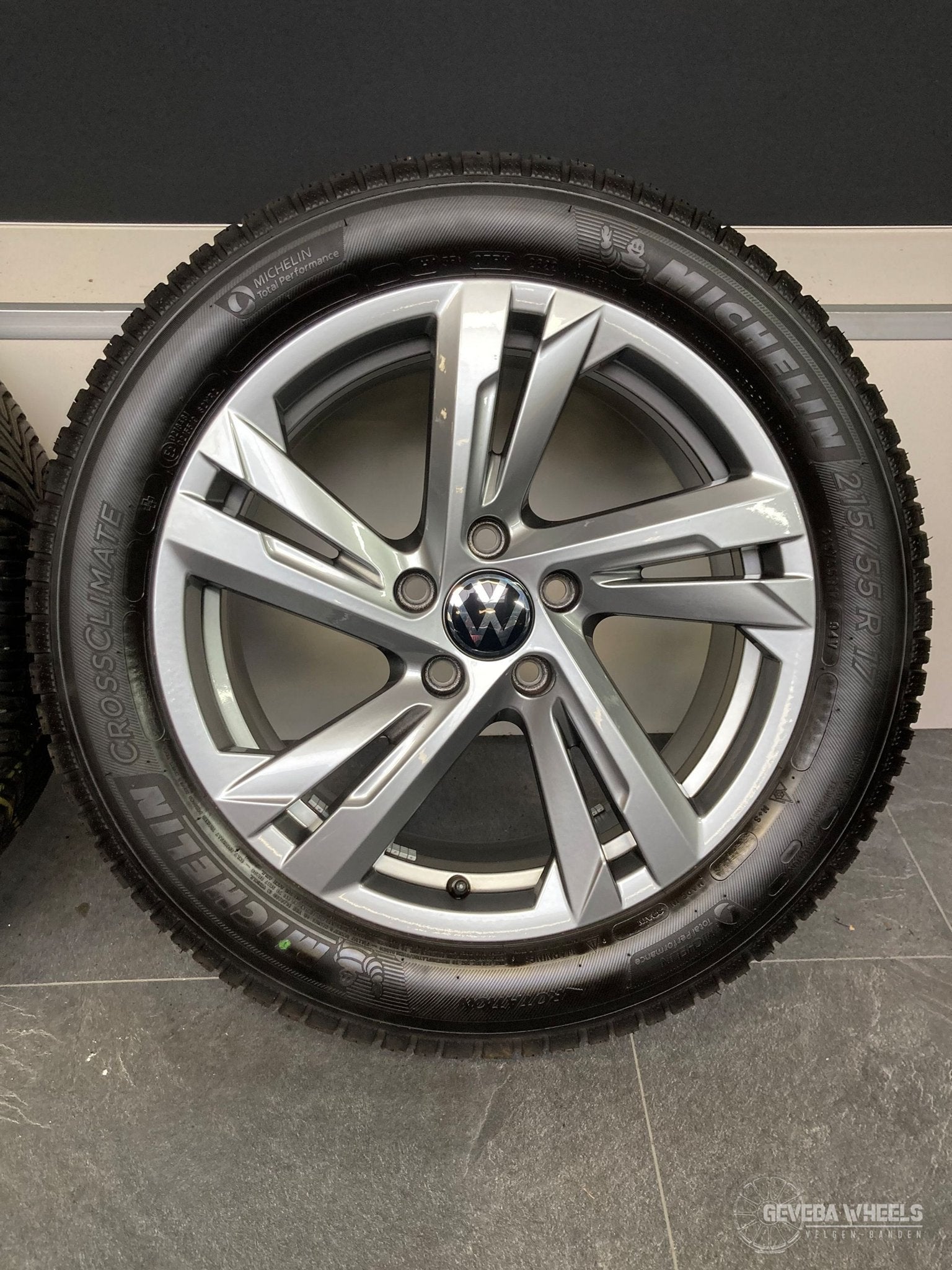 17” originele Volkswagen T-roc velgen allseason banden 5x112, Auto-onderdelen, Banden en Velgen, Banden en Velgen, All Season