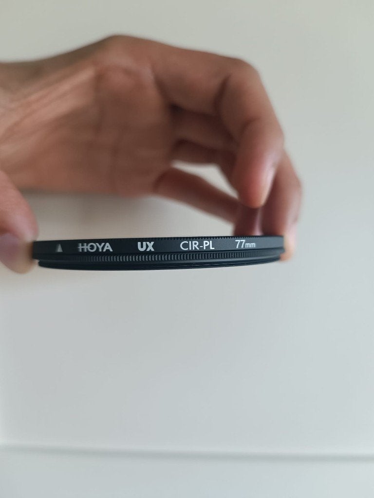 Filtre HOYA UX CIR-PL 77 mm — Filtre polarisant circulaire, Enlèvement ou Envoi, Comme neuf, 70 à 80 mm, Filtre polarisant