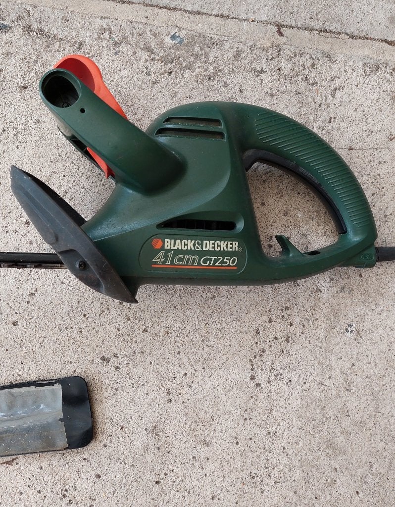 Taille haie Black et Decker GT250, Enlèvement, Utilisé, Électrique, Black & Decker