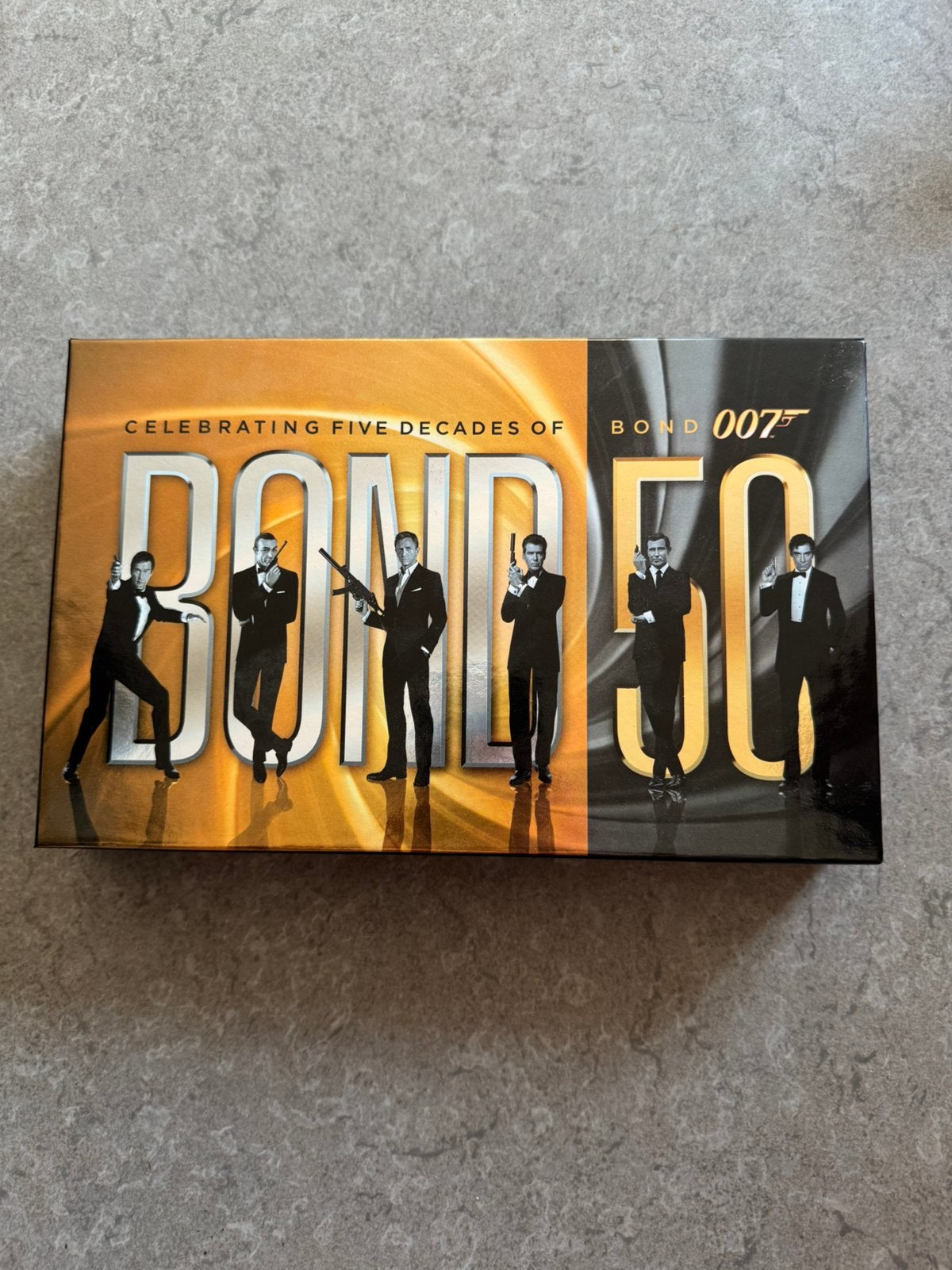 Dvd Box James Bond, Enlèvement ou Envoi, Comme neuf