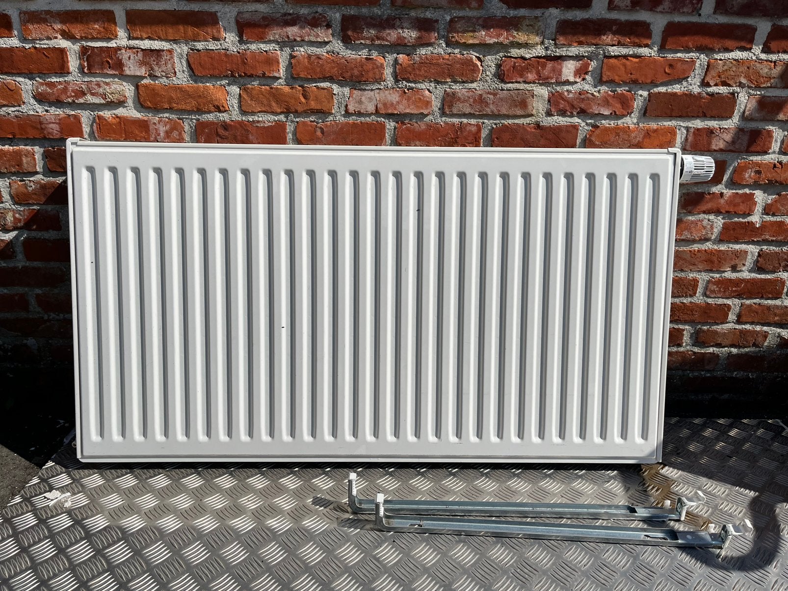 Chauffage met thermostatische kraan, Doe-het-zelf en Bouw, Verwarming en Radiatoren, Ophalen, Gebruikt