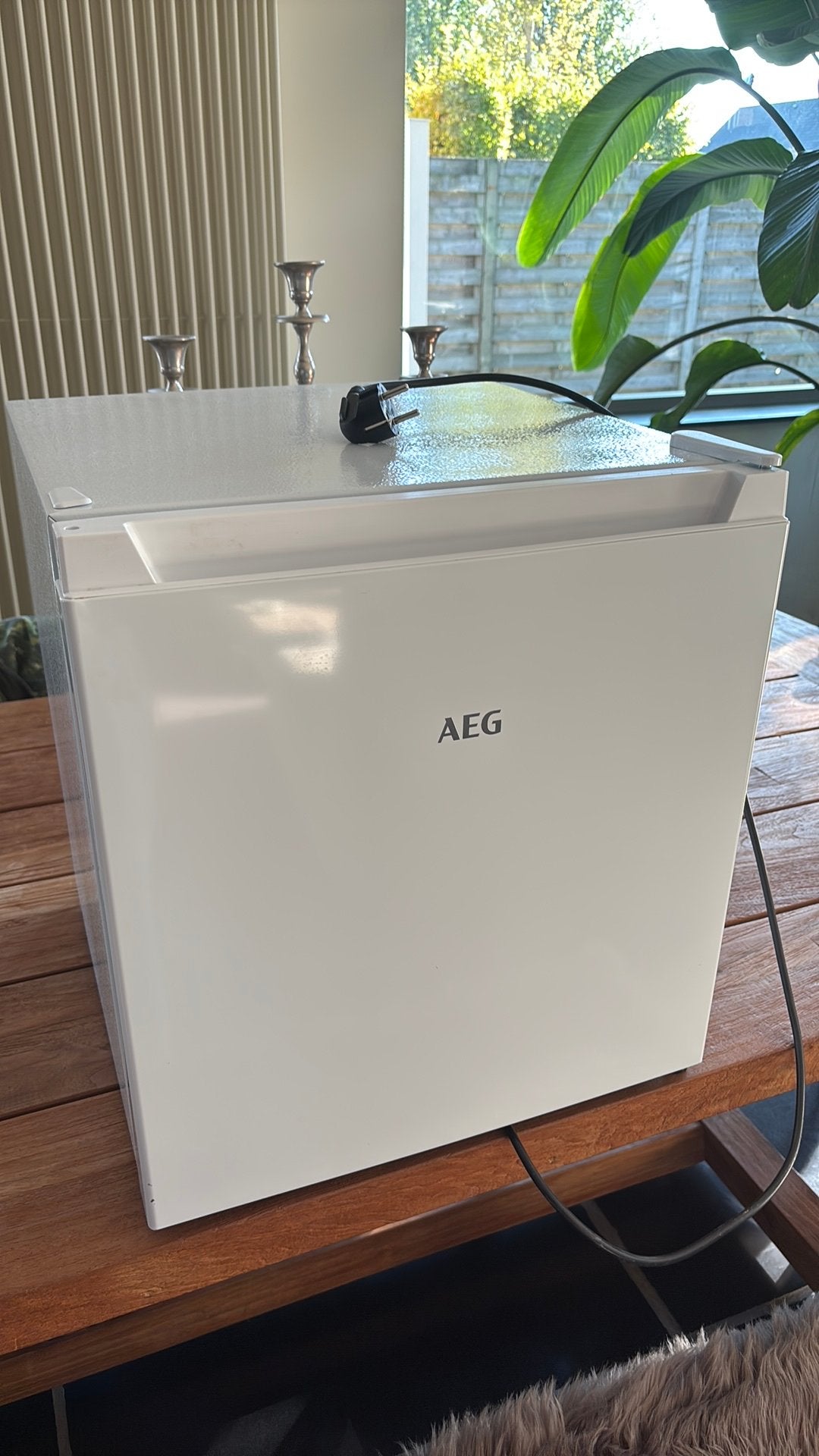 AEG mini frigo, Ophalen of Verzenden, Energieklasse A of zuiniger, Met vriesvak, Minder dan 45 cm