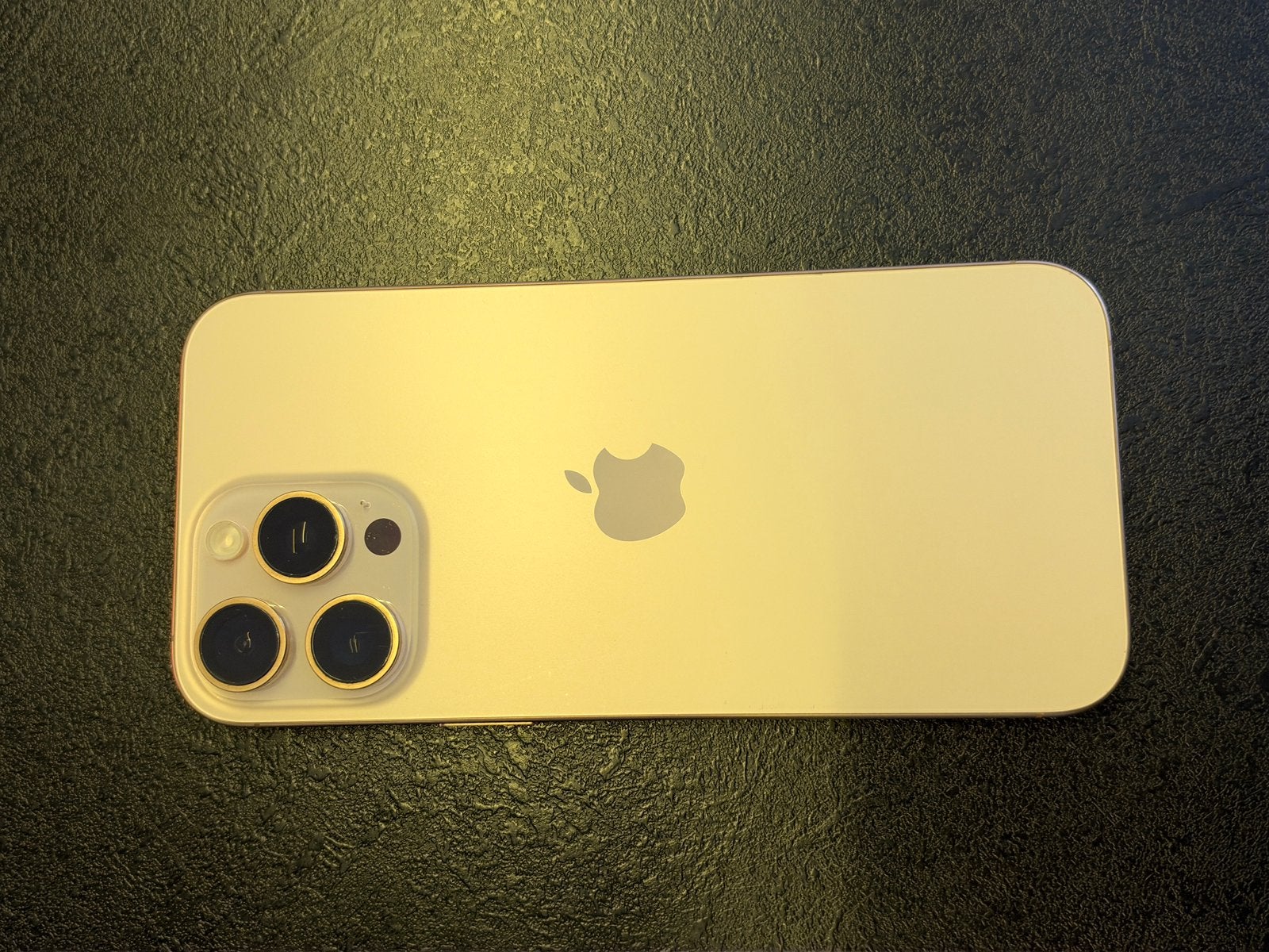 iPhone 16 Pro Max – 256 GB – Desert Titanium, Telecommunicatie, Ophalen, Zo goed als nieuw, Telefoonhanger of Accessoire, Apple