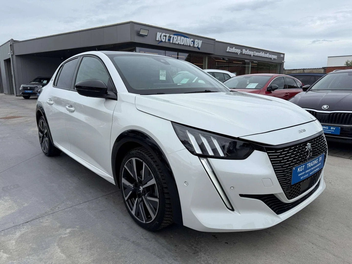 Peugeot 208 1.2i 130PK GT-LINE AUTOMAAT PANO-DAK CAMERA NAVI, Autos, Cuir, Achat, Euro 6, Entreprise