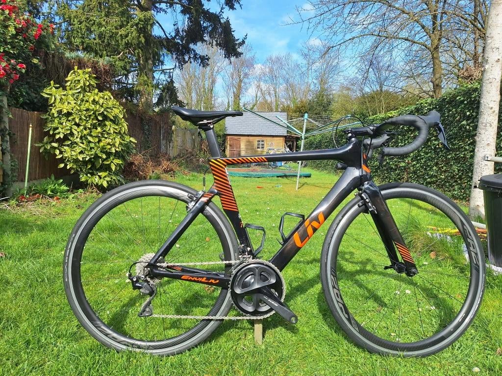 EnviLiv Advanced, Ophalen, 28 inch, Carbon, Giant