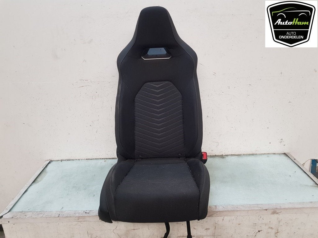 STOEL RECHTS VOOR Cupra Born (|10E880242E|), Auto-onderdelen, Interieur en Bekleding, Dhr. J. Ham, Gebruikt, Administratie@autoham.nl