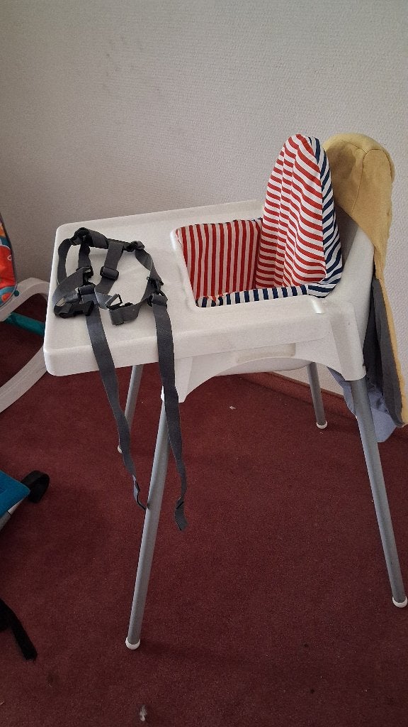 Ikea stoel met verkleinkussen en hoes met riemetjes, Enlèvement, Utilisé, Chaise(s)
