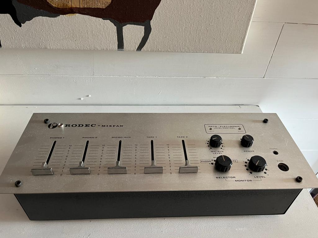 Mengpaneel, Muziek en Instrumenten, Ophalen, Zo goed als nieuw