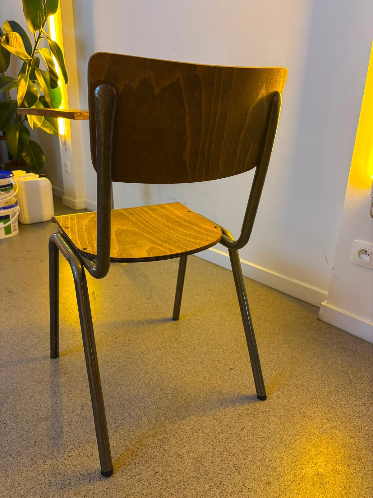 Schoolstoelen | horecastoelen, Huis en Inrichting, Ophalen, Zo goed als nieuw