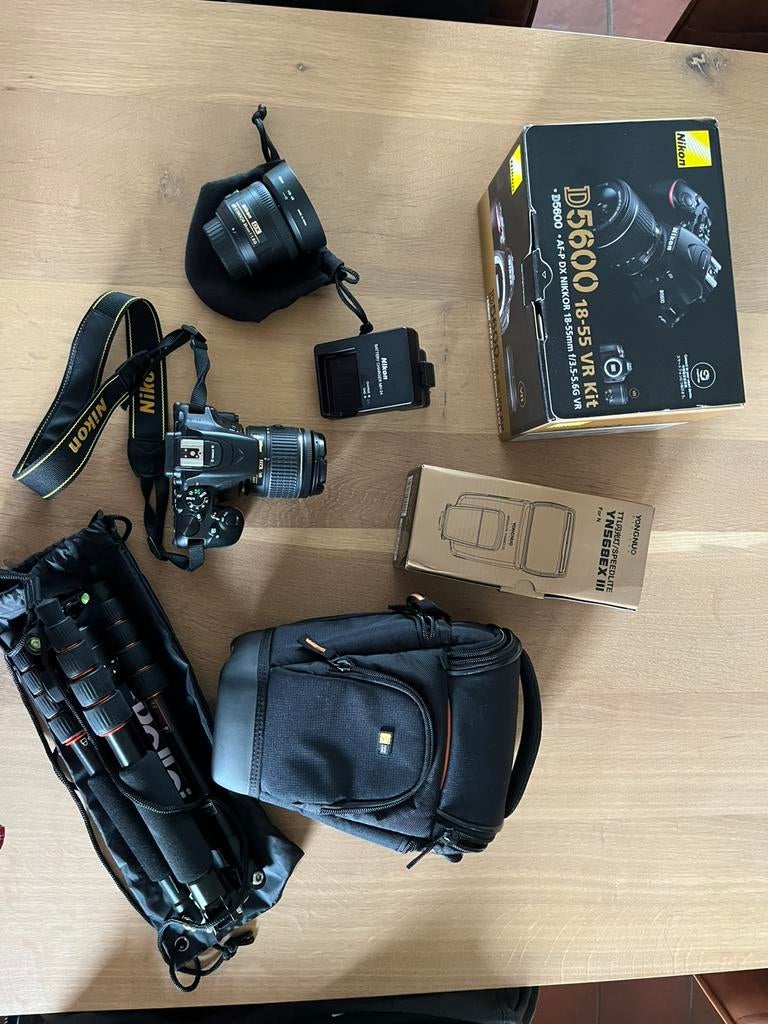 Nikon D5600 + AF-P DX 18-55mm G VR, Audio, Tv en Foto, Fotocamera's Digitaal, Ophalen, Spiegelreflex, Nikon
