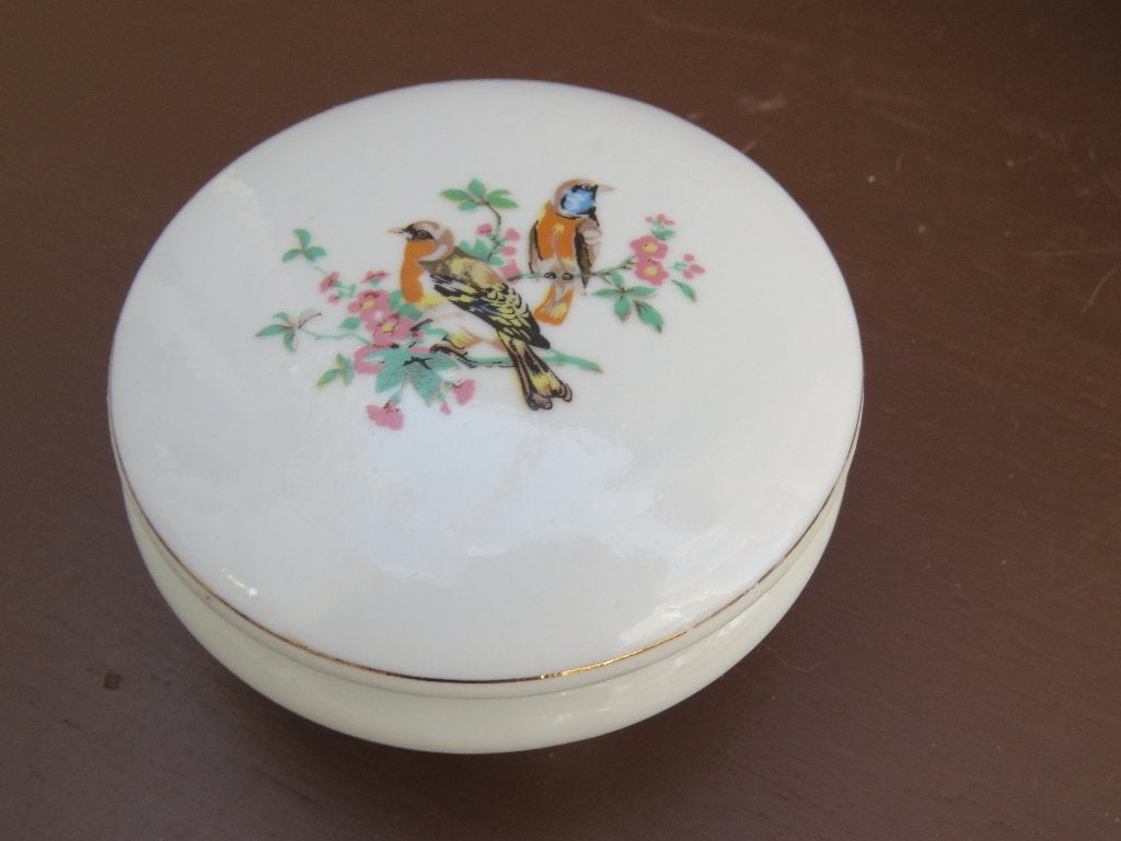 Boîte en porcelaine, boîte à bibelots  oiseaux, années 1950, Enlèvement ou Envoi