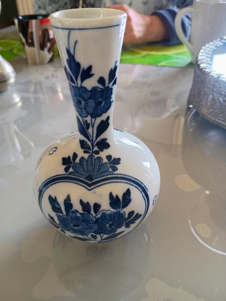 Delfts blauw vaasje, Antiek en Kunst, Antiek | Keramiek en Aardewerk, Ophalen