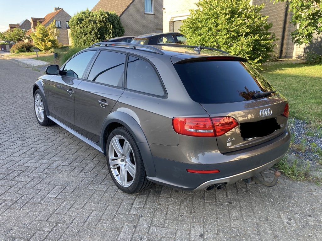 Audi A4 Allroad 2.0 TDI Quattro S tronic 1ère édition 2014, Autos, Audi, Cuir, A4, Noir, Automatique