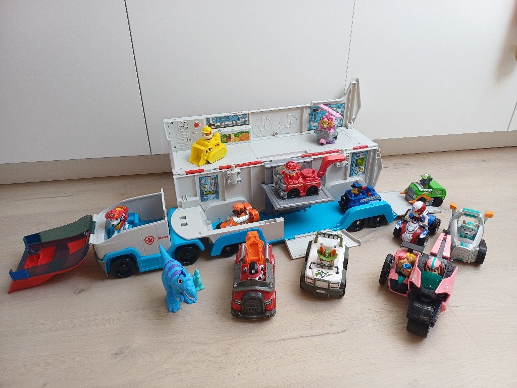 Paw patrol transporter set met auto´s en figuren, Kinderen en Baby's, Ophalen, Zo goed als nieuw