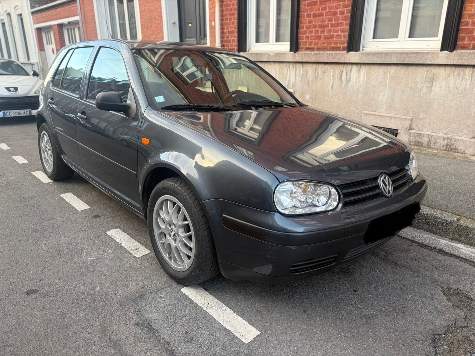 Golf 4 1.6i boite automatique, Auto's, Stof, Overige kleuren, 5 deurs, Voorwielaandrijving