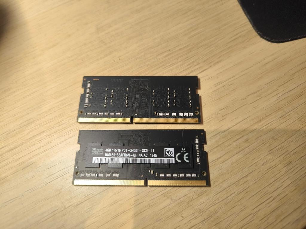 8 GB (2x4 GB) 2400 MHz SK Hynix DDR4 RAM, Computers en Software, RAM geheugen, Zo goed als nieuw, 4 GB, DDR4, Ophalen