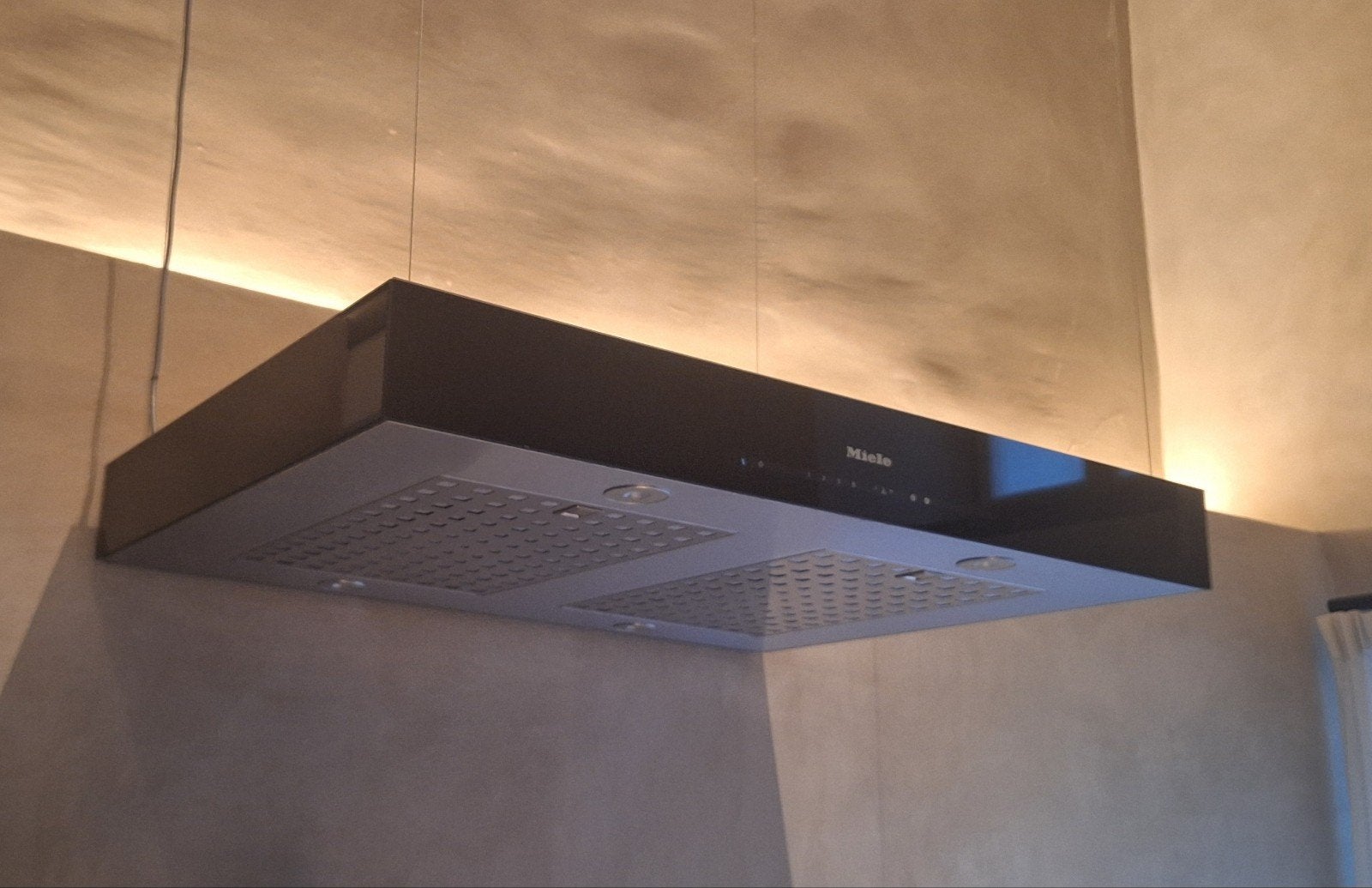 Hotte Îlot Miele DA 6708 D, 400 à 600 m³/h, Enlèvement, Autoportant, Hotte pour îlot