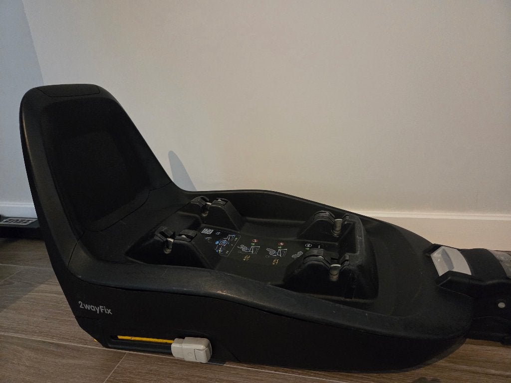 Isofix FamilyFix2 maxicosi (2 stuks beschikbaar), Ophalen, Gebruikt, Maxi-Cosi, Isofix