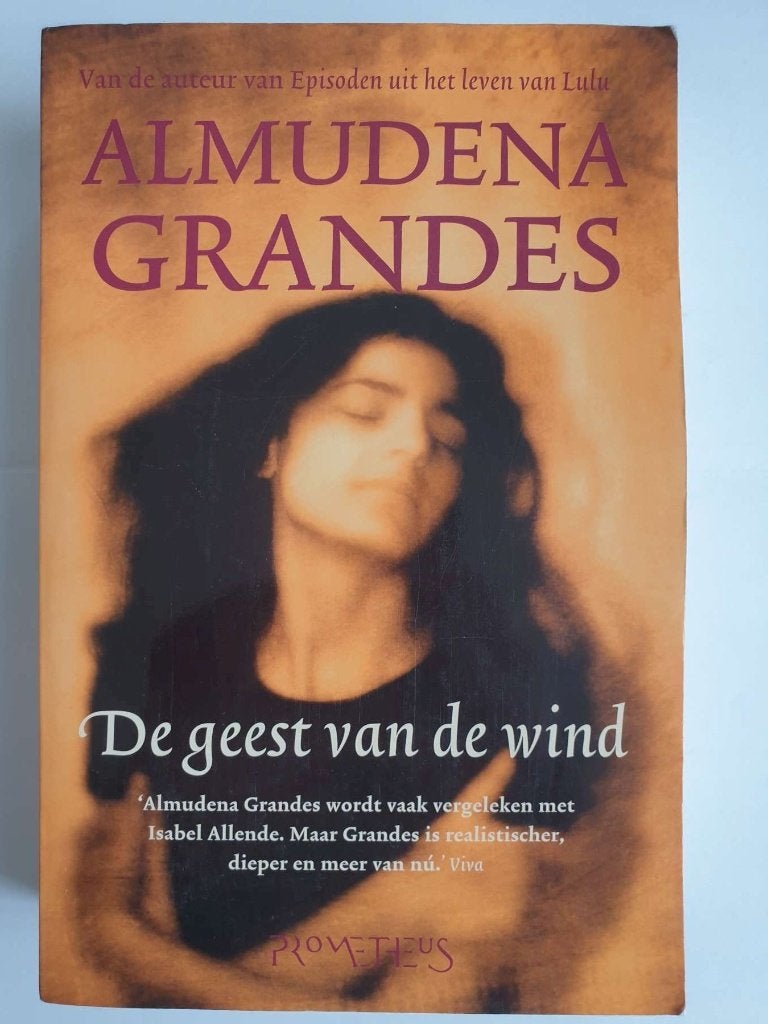 L'esprit du vent, Almudena Grandes, ISBN 90-446-0281-0, Enlèvement, Pays-Bas