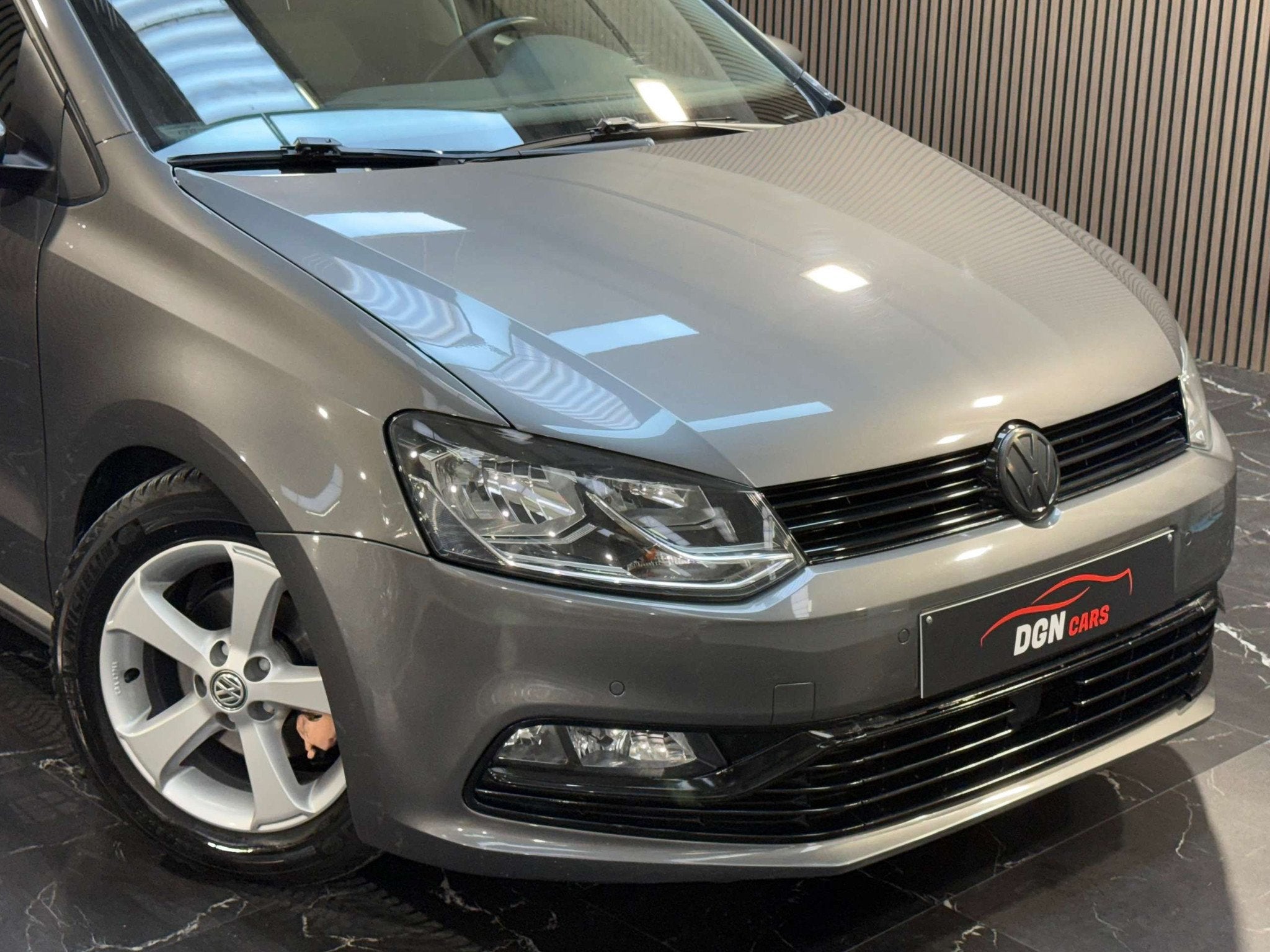 Volkswagen Polo Polo 1.2 TSI Sportline BMT DSG (bj 2015), Auto's, Automaat, Stof, Gebruikt, 4 cilinders