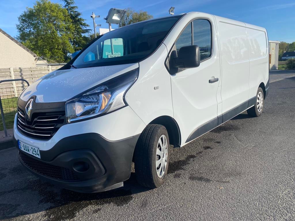 Renault trafic 2018, Stof, 4 cilinders, Wit, Bedrijf