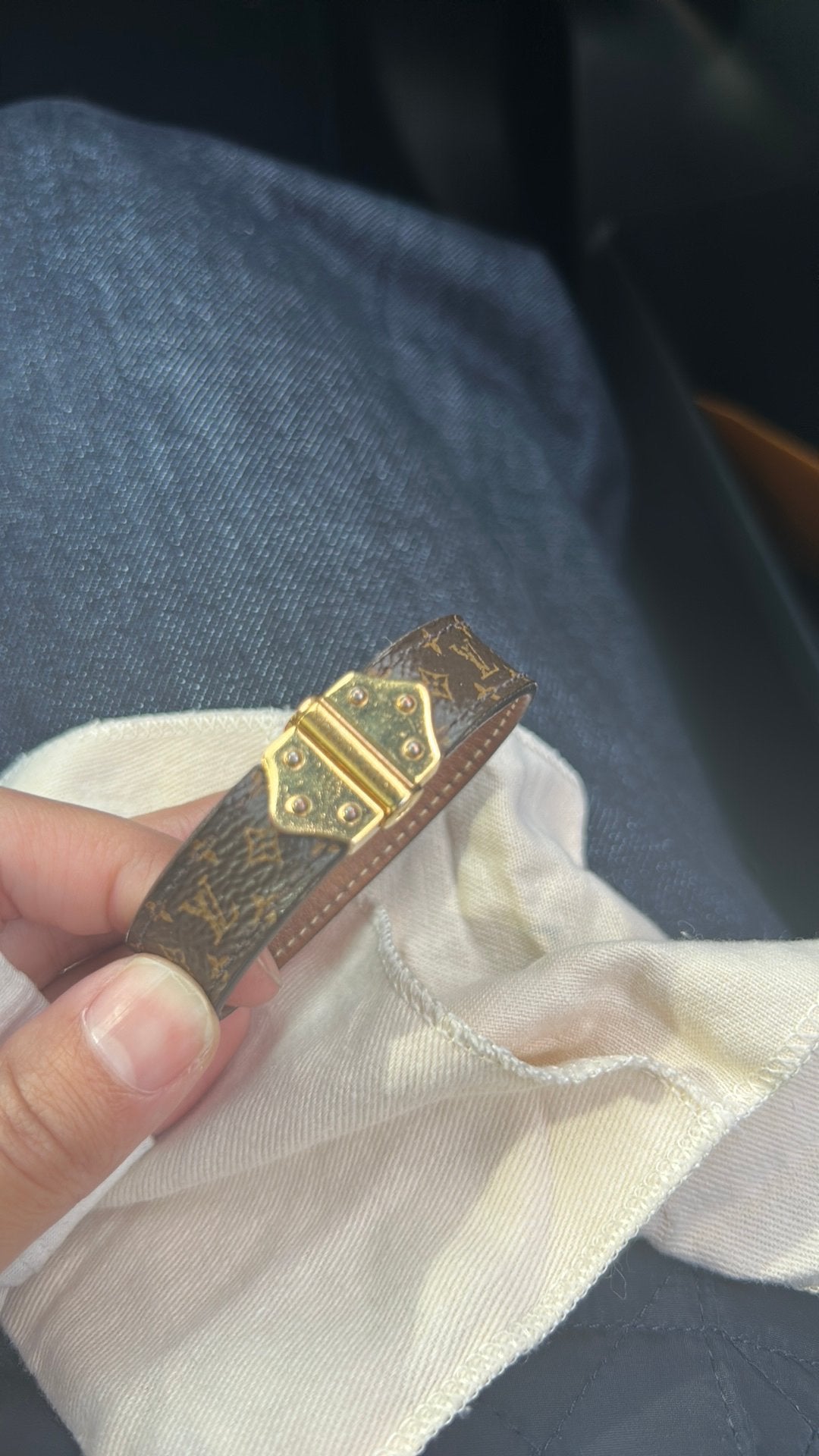 Bracelet de poignet étroit à vendre, Enlèvement, Comme neuf