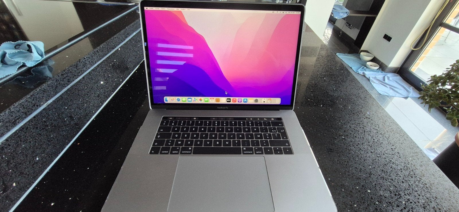 Mac Book Pro 15 512 Gb 16 Gb mémoire neuf, Voir détail, SSD, Comme neuf, Enlèvement