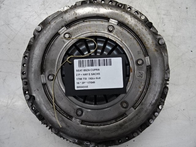 VOLANT MOTEUR BI-MASSE Seat Ibiza IV SC (6J1) (SACHS), Seat Deutschland GmbH, Service@seat.de, Utilisé, Seat