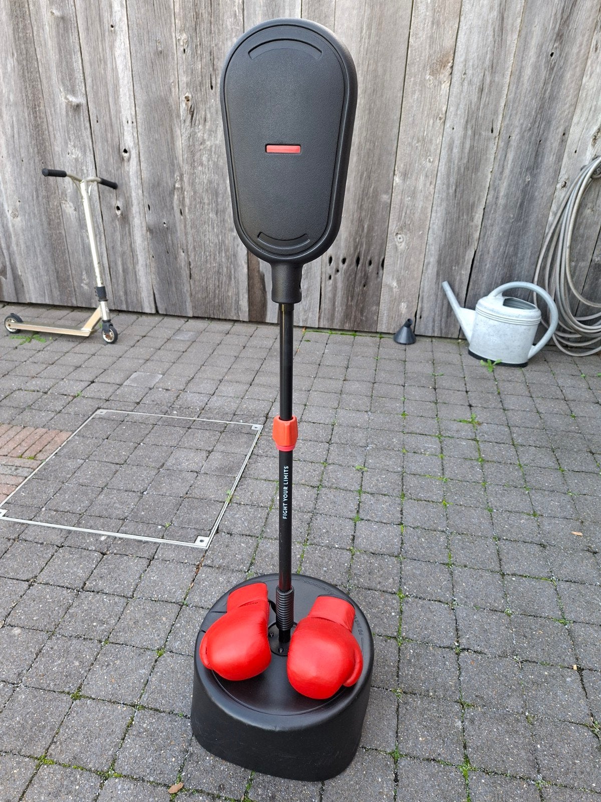 Bokspaal Decathlon + handschoenen voor kinderen, Enlèvement, Comme neuf, Punching-ball