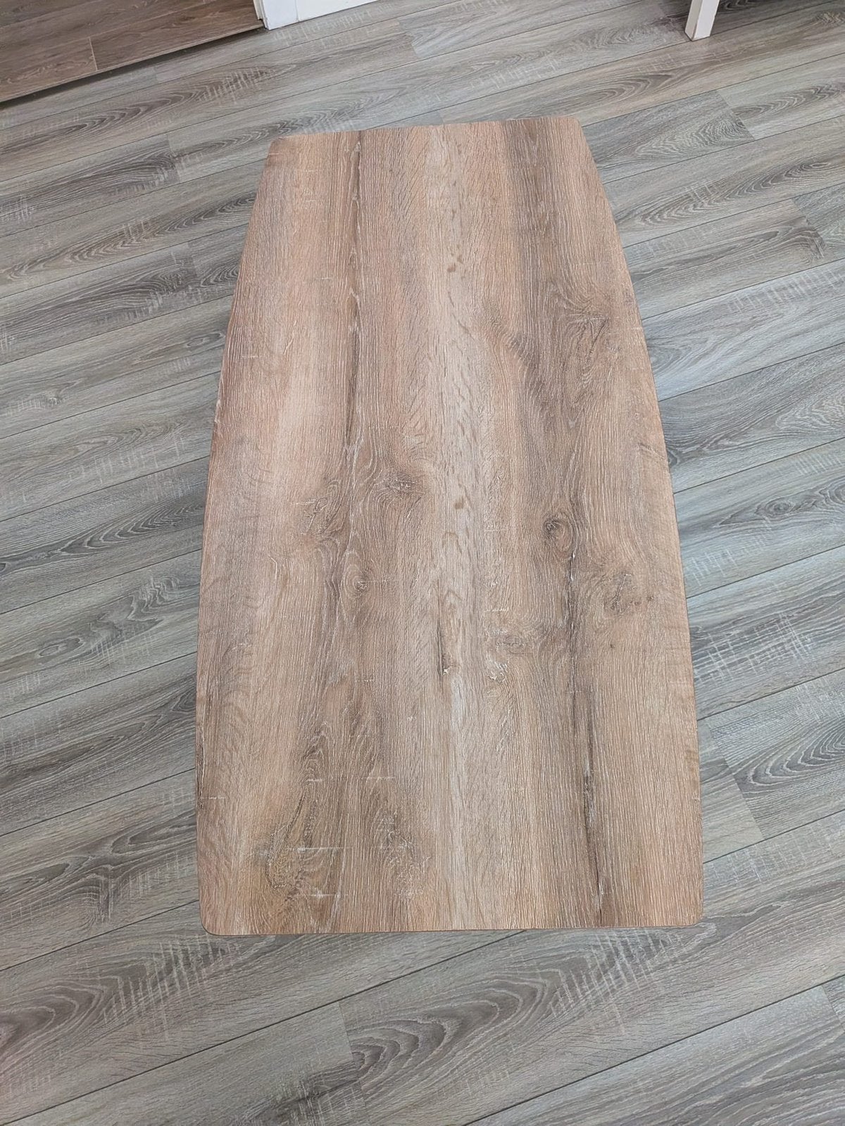 Industriële salontafel met houtlook blad & zwart onderstel, Maison & Meubles, Ameublement | Revêtements de sol, Enlèvement, Comme neuf