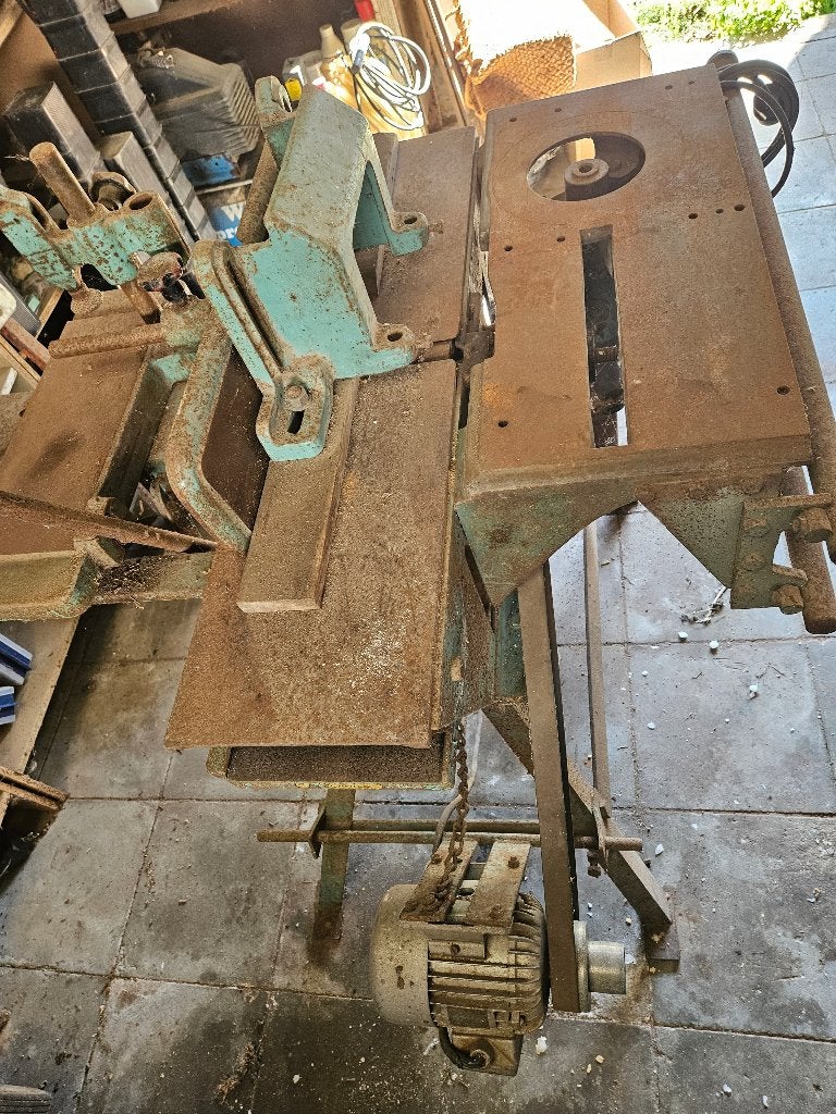 Combiné machine à bois Méchanils, Enlèvement
