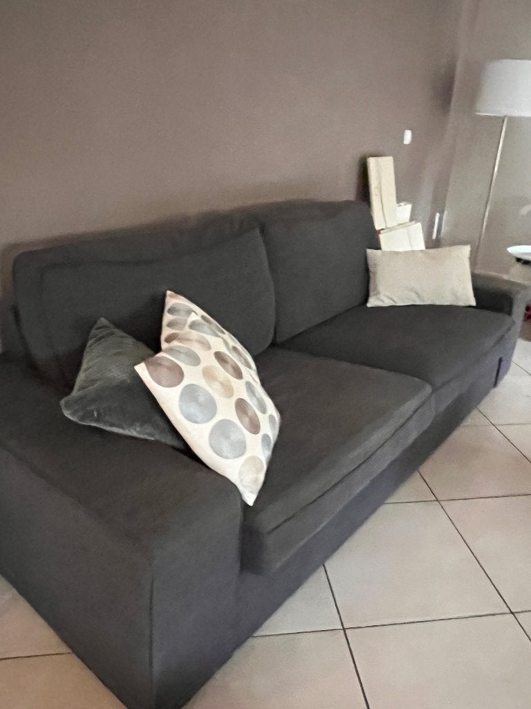 Salon (2 divans et un pouf), Quatre personnes ou plus, Banc droit, Enlèvement, Utilisé