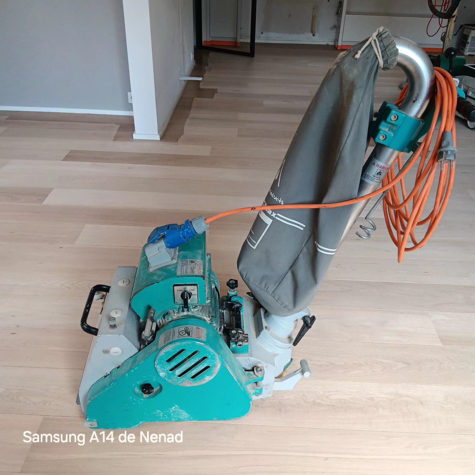 ponceuse à bande  pour parquet, Ophalen, Zo goed als nieuw, 1200 watt of meer, Bandschuurmachine