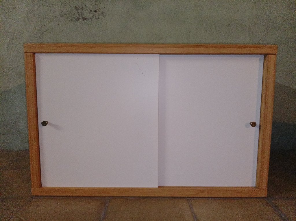 Wandkast Ikea SVALNÄS, Maison & Meubles, Armoires | Armoires murales, Enlèvement, Comme neuf, Autres matériaux, Avec tablette(s)