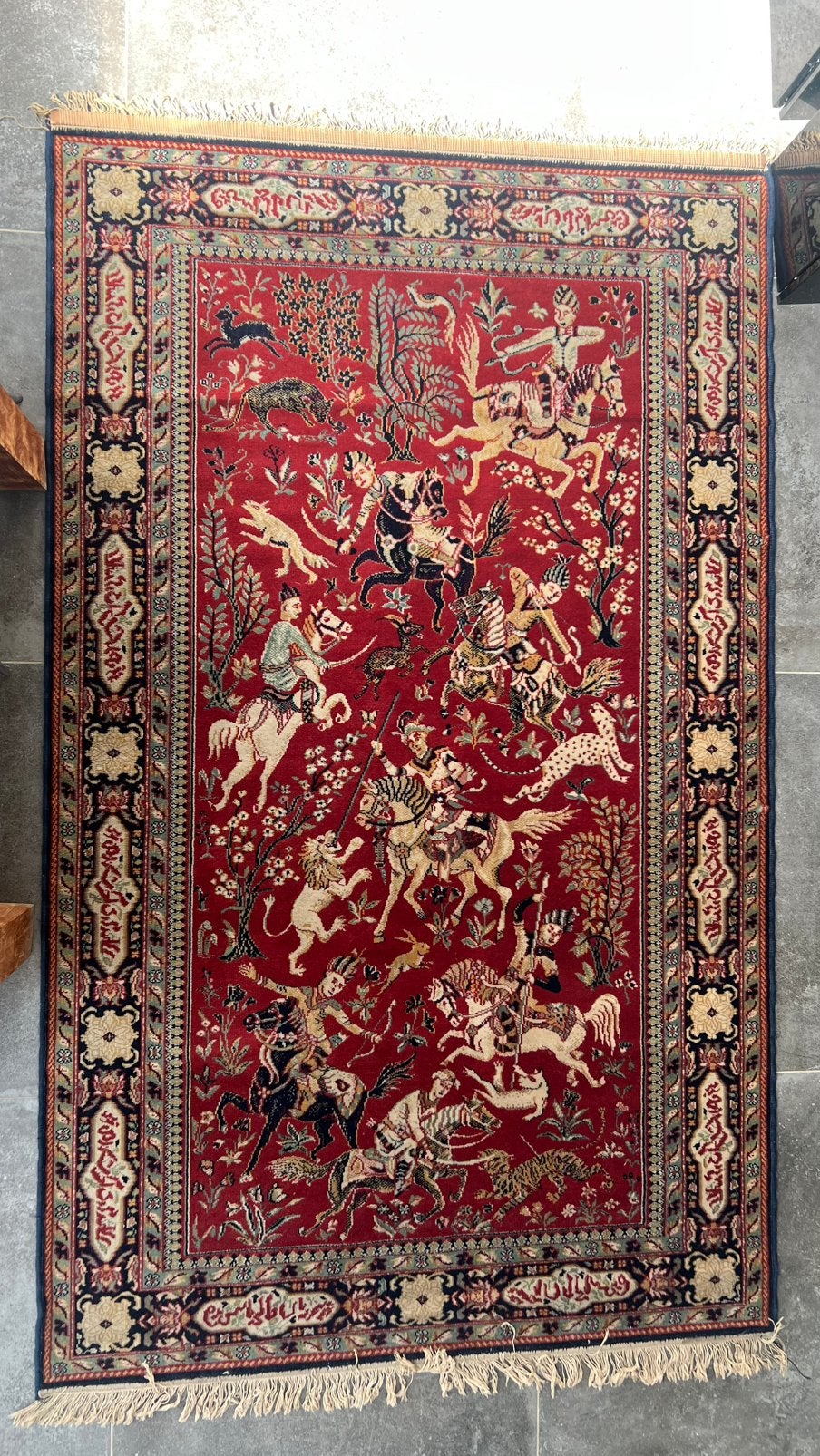 Tapis (mural), Rouge, 200 cm ou plus, 100 à 150 cm, Enlèvement