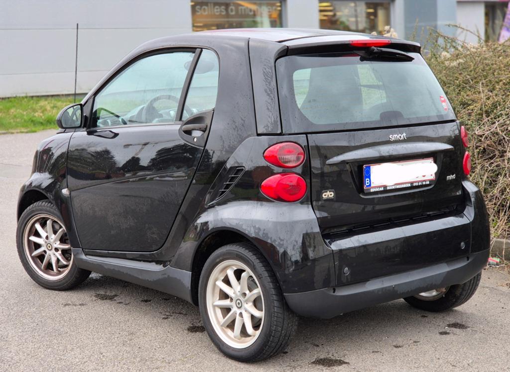 Smart fortwo 1.0 mhd ess hybride 150mkm semi auto 3900€ ctok, Autos, Smart, Particulier, ForTwo, Hybride Électrique/Essence, Euro 4
