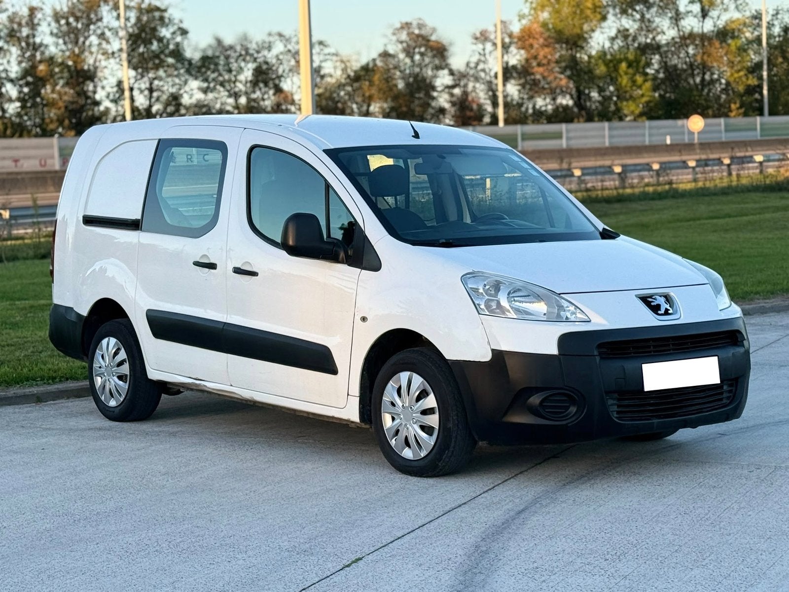 Peugeot Partner 1.6HDi *LONG CHASSIS*150.000KM*2012*, Autos, 75 kW, Achat, 4 portes, 2 places