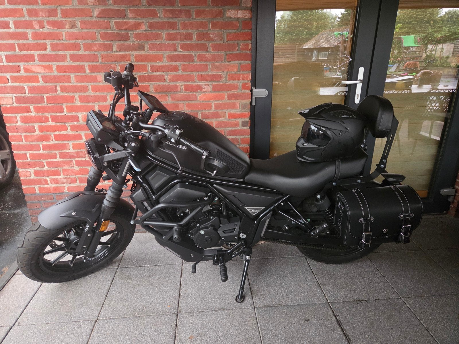 Te koop: Zontes 125C – 1.794 km – in nieuwstaat – veel extra, Motos, ABS, Occasion, Permis Moto A1 minimum, Zontes