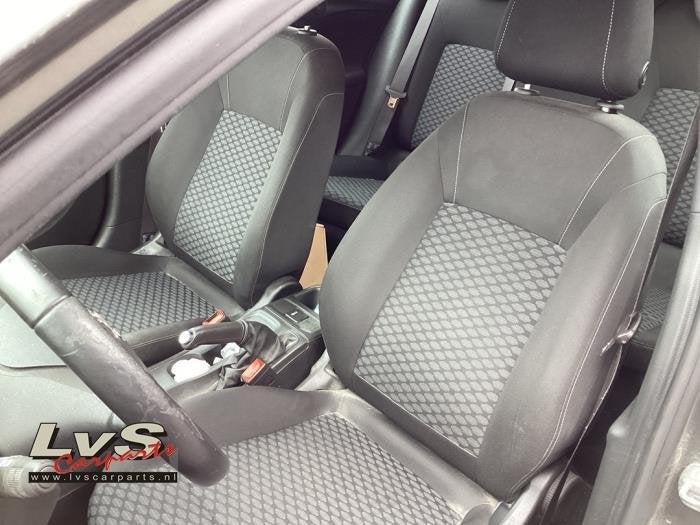 Kit revêtement (complet) d'un Opel Astra, -, Opel, 3 mois de garantie, Utilisé