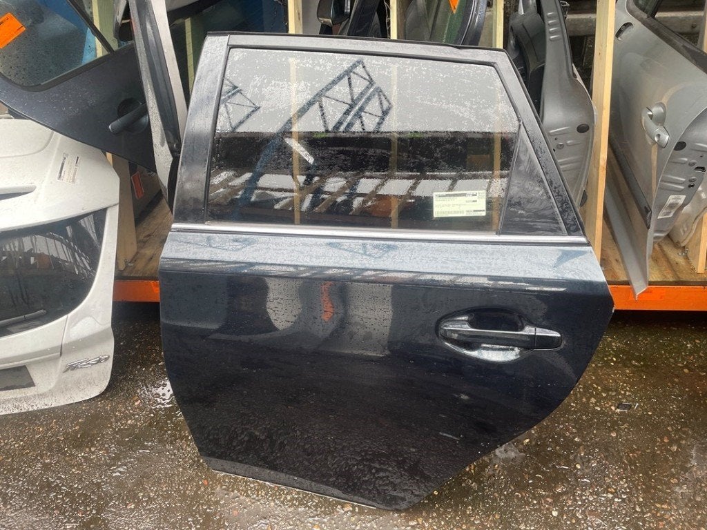 PORTE GAUCHE ARRIÈRE Toyota Auris (E18) (|6711402180|), Arrière, Kundenbetreuung@toyota.de, Toyota, Utilisé