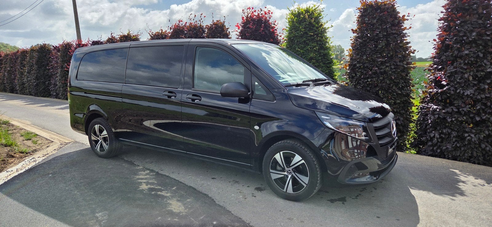 minibus te huur, Diensten en Vakmensen