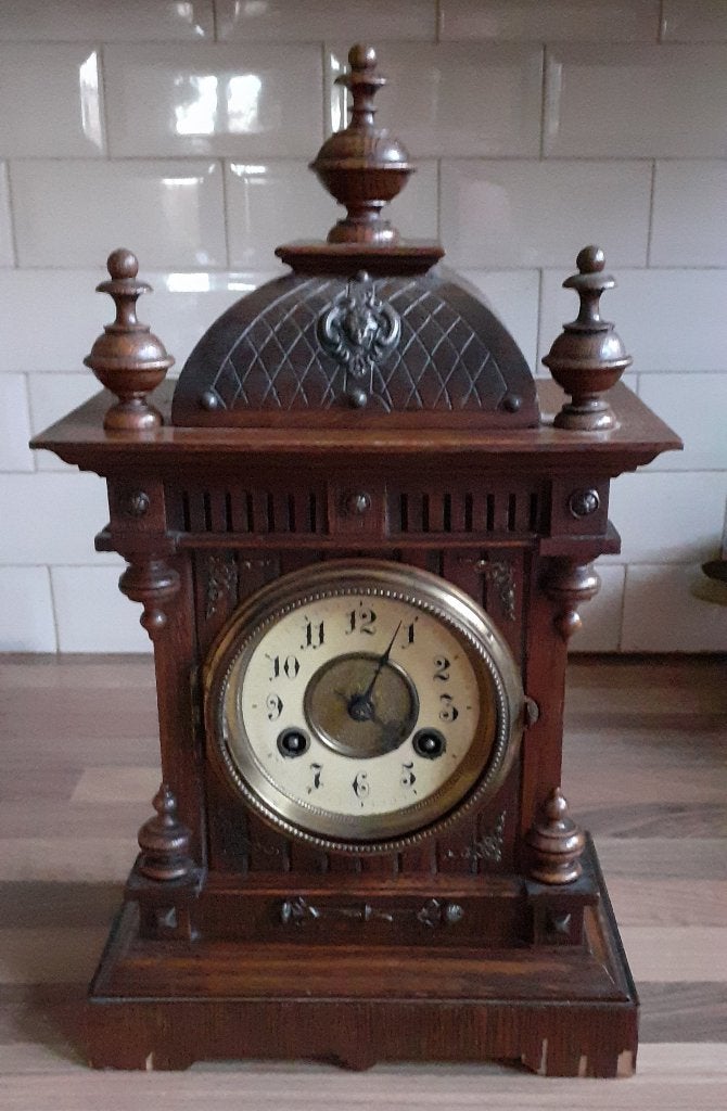 Junghans tafelklok, Ophalen