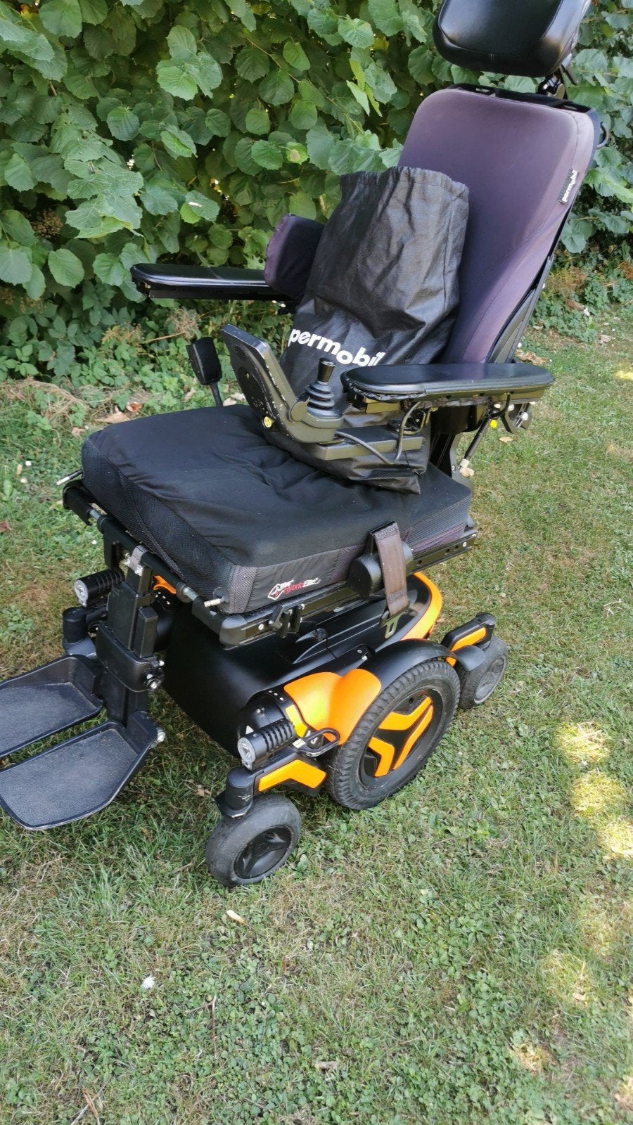 fauteuil roulant électrique permobile M3 avec toutes les opt, Divers, Chaises roulantes, Enlèvement ou Envoi, Pliant, Comme neuf