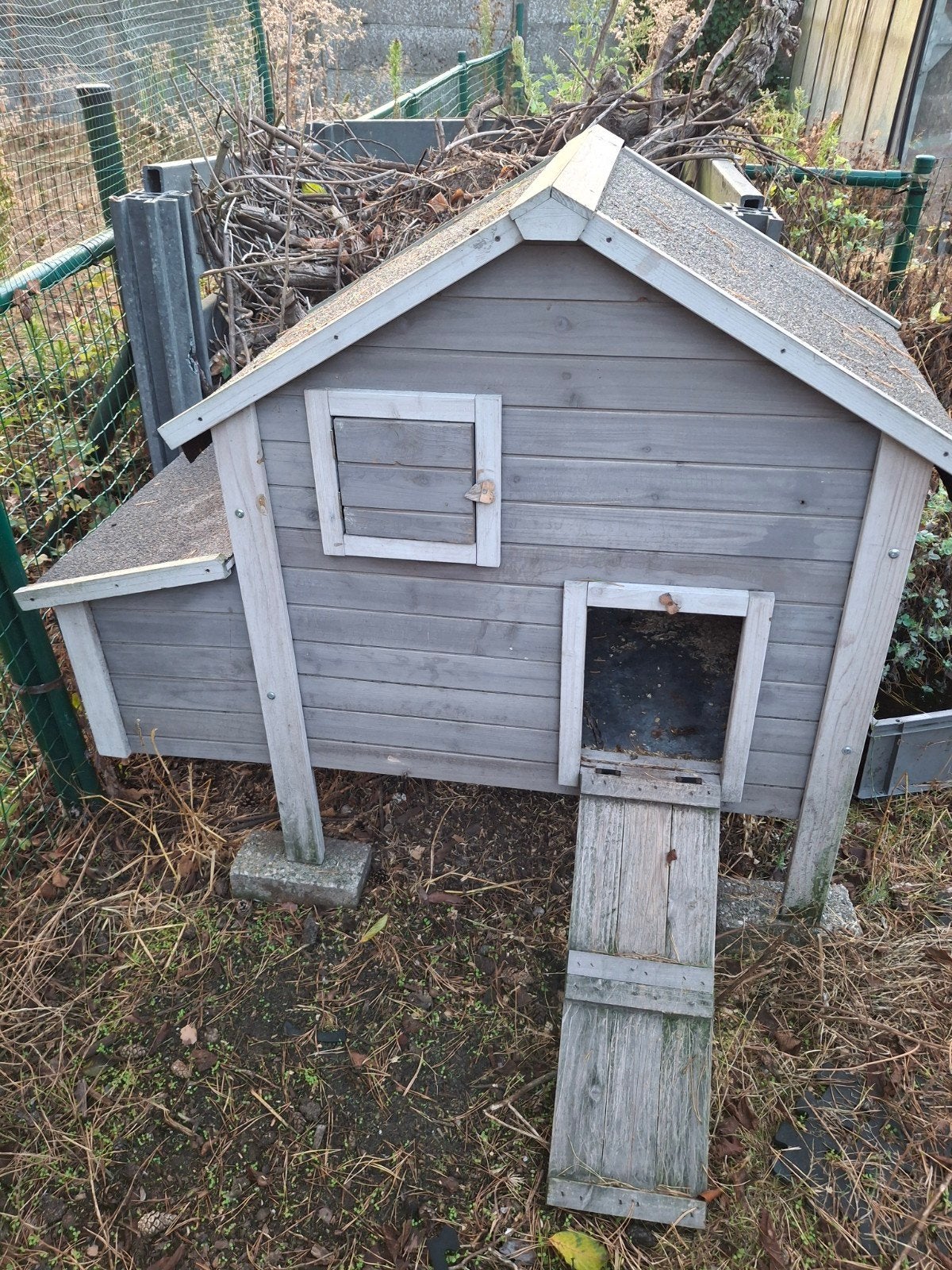 Mooi kippenhok voor 2 à 3 kippen., Dieren en Toebehoren, Pluimvee | Toebehoren, Ophalen, Gebruikt, Kippenhok of Kippenren