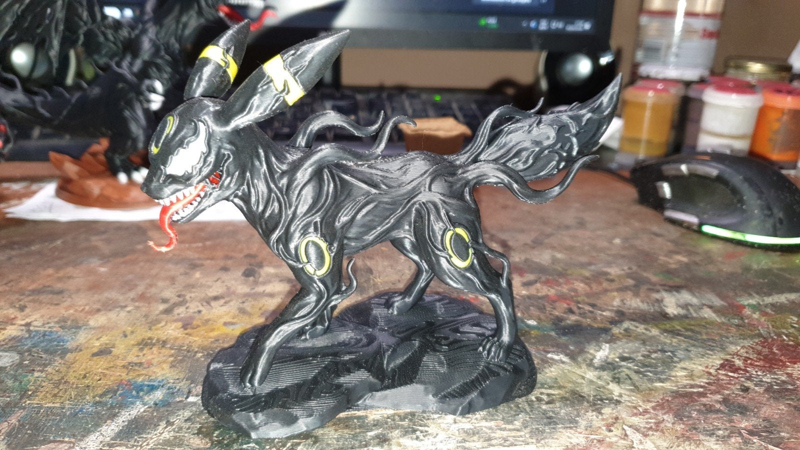 Noctalie venom, Verzamelen