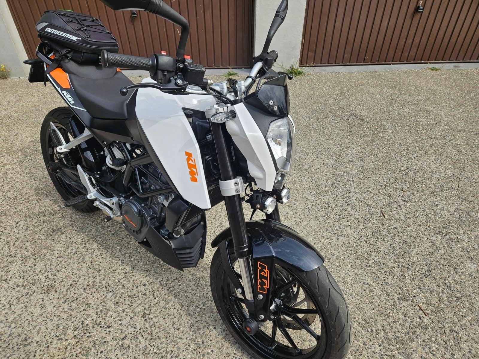 ktm duke 125cc, Motoren, 125 cc, 11 kW of minder, Handgeschakeld, 1 cilinder