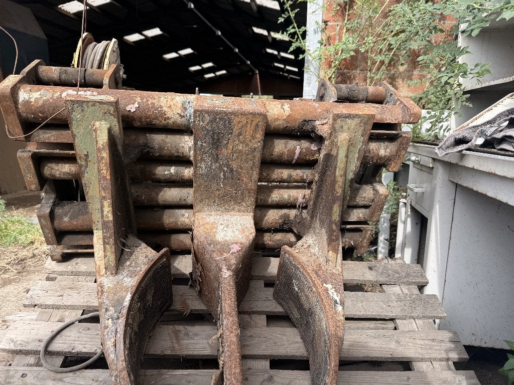 Hydraulische tuimelgrijper van Little Giant, Hobby en Vrije tijd, Knutselen, Ophalen, Gebruikt, Metaal, Machine
