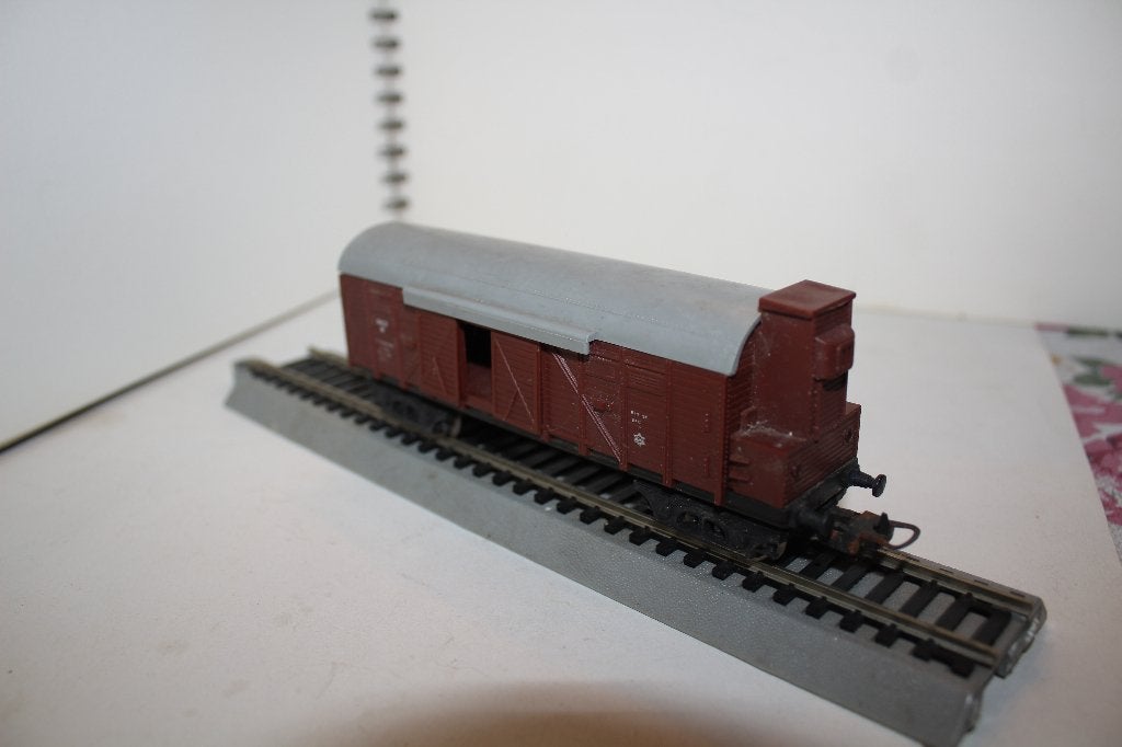 lima ho wagon fermé avec feux de convoi, Wagon, Lima, Envoi, Courant continu