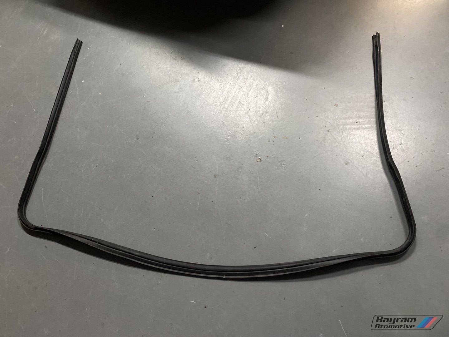 Bmw E30 motorkaprubber M3 1919961 coupe 3-serie cabrio 325i, Gebruikt, -, -, Ophalen of Verzenden