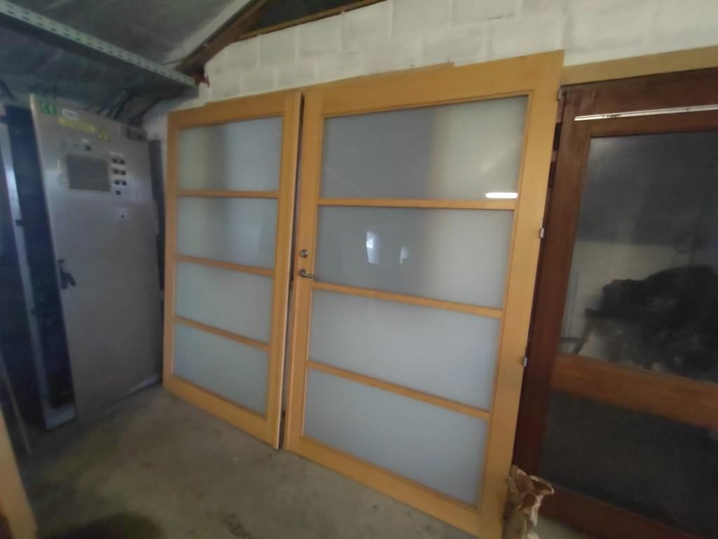 Dubbele deur, Ophalen, Binnendeur, Zo goed als nieuw, Hout